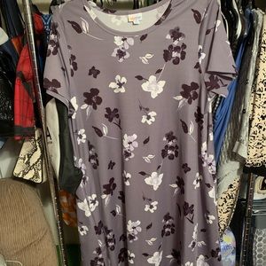 2XL Jessie. Gray/Purple floral LuLaRoe